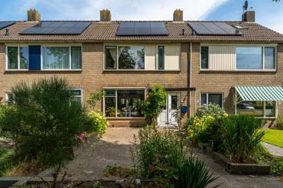 Woning Lautastins 35 Stiens