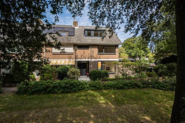 Woning Rouboslaan 18 Voorschoten