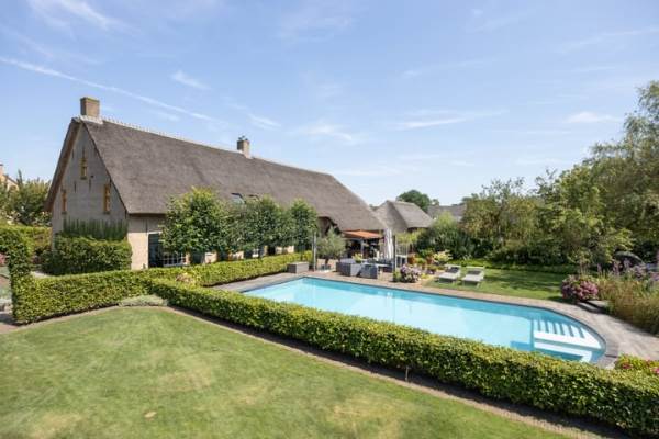 Woning Hoge Neerstraat 15 Etten-Leur