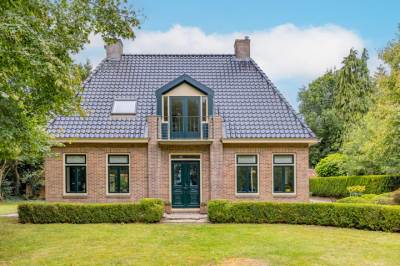 Woning Spoorstraat 3 Bronneger