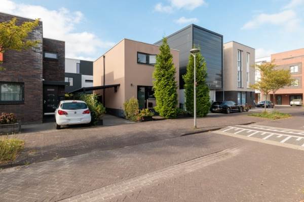 Woning Helenusstraat 8 Almere