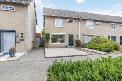 Woning Mgr. A.F. Diepenstraat 12 Best