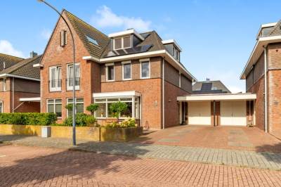 Woning Aan de Kromme Sloot 54 Uitgeest