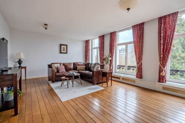 Woning Vossiusstraat 6E Amsterdam