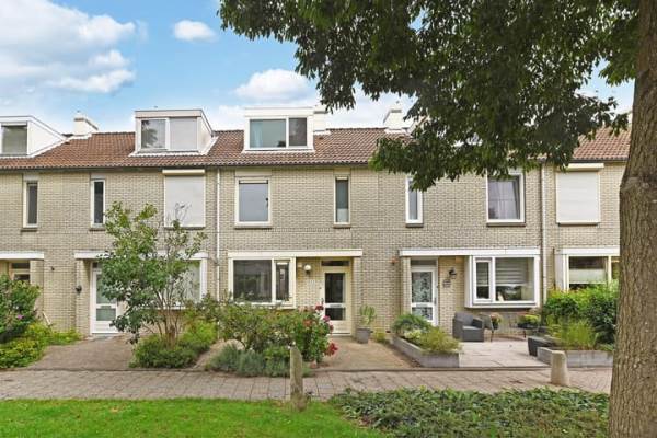 Woning Vrouwenmantel 13 Nootdorp