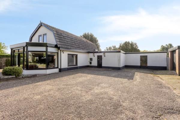 Woning Bergakker 56 Kapel Avezaath (Gem. Tiel)