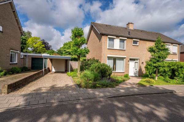 Woning Bernhardstraat 42 Velden