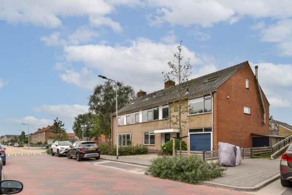 Woning de Ruijterstraat 12 Lisse