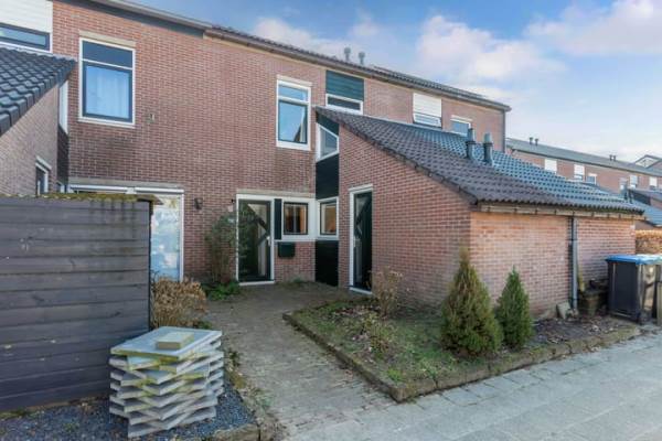 Woning Oostercluft 482 Steenwijk