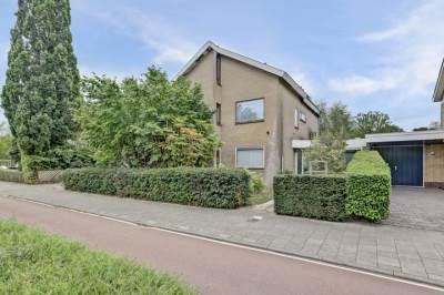 Woning Burgemeester de Zeeuwstraat 27 Ridderkerk