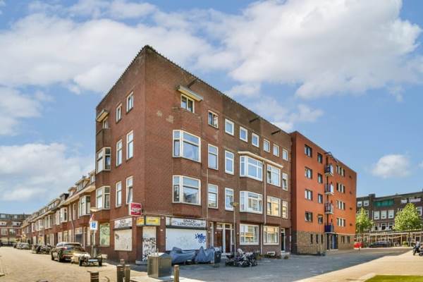 Woning Van 't Hoffplein 13A2 Schiedam