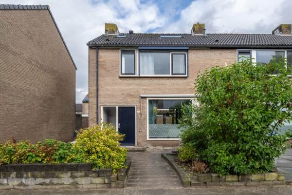 Woning Hertog Jan van Beierenlaan 31 Nieuwe-Tonge