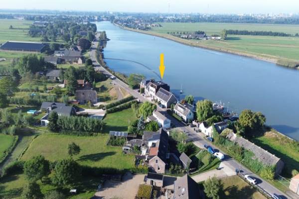 Woning IJsseldijk-Noord 102A Ouderkerk aan den IJssel