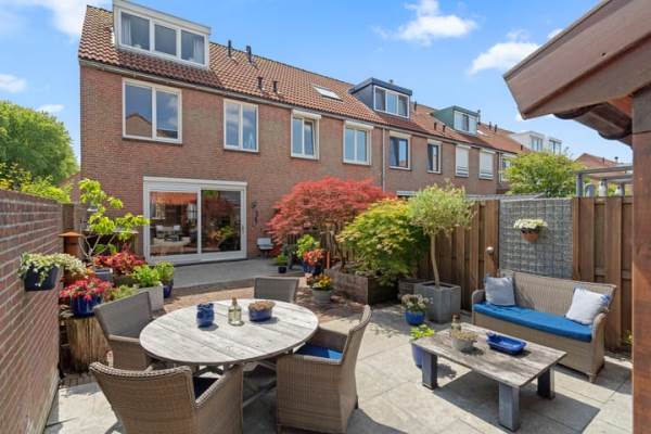 Woning Zadelmaker 85 Alphen aan den Rijn