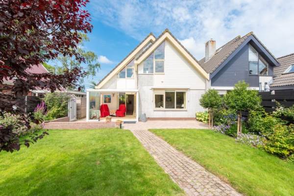 Woning Oudewal 41 Warmenhuizen