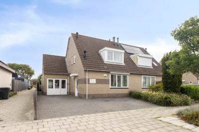 Woning dr. B. Vaandragerstraat 3 Domburg