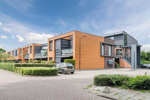Woning Burgemeester de Voogtlaan 142 Wilnis
