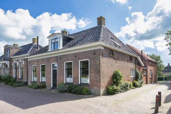 Woning Tsjerkebuorren 31 Easterein