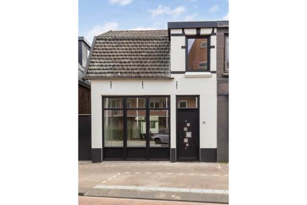 Woning Industriestraat 25 Hengelo (OV)