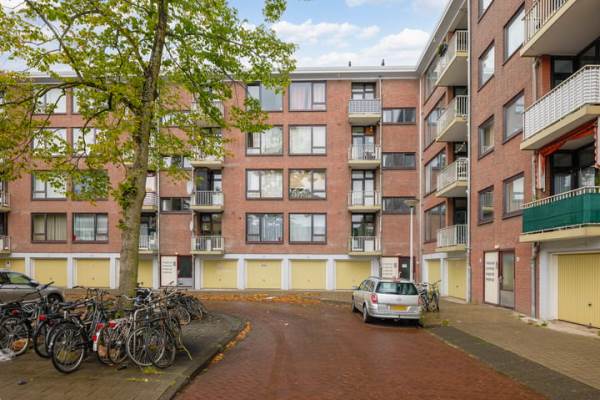Woning Lou Jansenplein 52H Amsterdam
