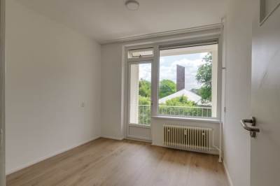 Woning Burgemeester Caan van Necklaan 215 Leidschendam