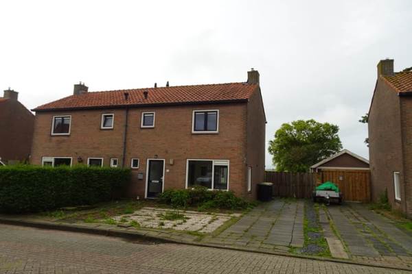Woning Plantsoendwarsstraat 11 Lutjewinkel