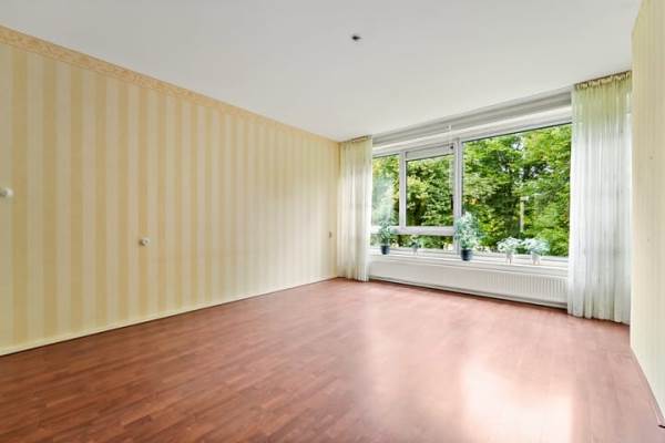 Woning Parelmoerhorst 242 Den Haag