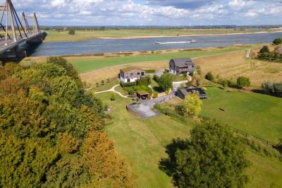 Woning Waalbandijk 109C Beneden-Leeuwen