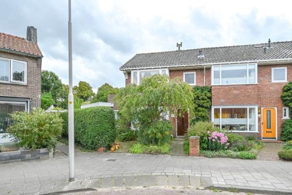 Woning Paramaribostraat 6 Santpoort-Noord