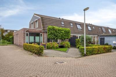Woning Maanzaadstraat 1 Purmerend