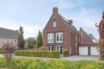 Woning Molenweg 117 Steenbergen (NB)