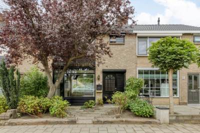 Woning Dahliastraat 4 Oud-Beijerland