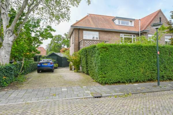 Woning Park Vronesteyn 37 Voorburg