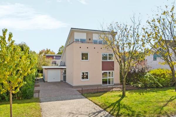 Woning Karmijnstraat 16 Almere
