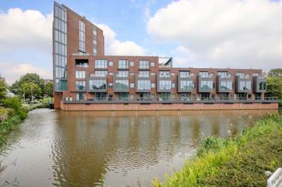 Woning Stationsplein 20 Nieuwerkerk aan den IJssel