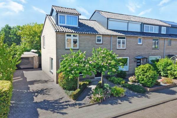 Woning Cornelis Sminklaan 1 Hooglanderveen