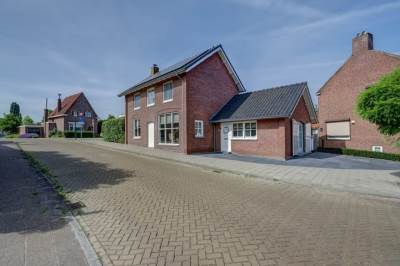 Woning Vincent van Goghstraat 1 Raamsdonksveer