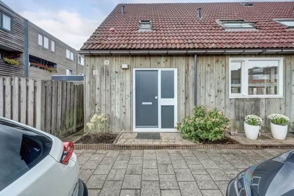 Woning Karwijdreef 1 Spijkenisse