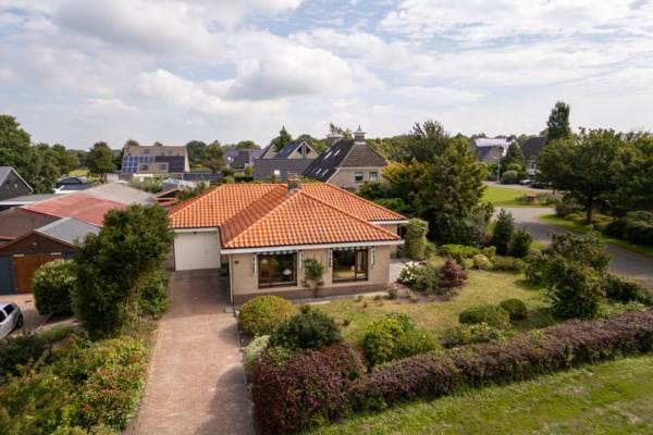 Woning Hollewei 13 Bakhuizen