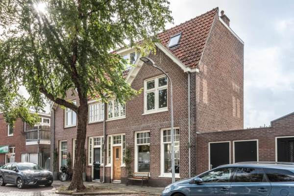Woning Voorhelmstraat 42 Haarlem