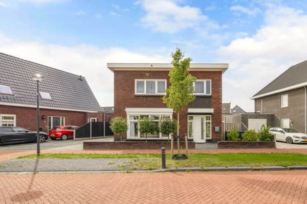 Woning Zonnedauwlaan 4 Lelystad