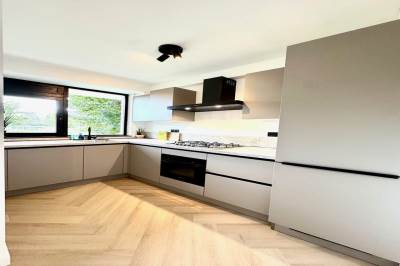 Woning Burgemeester Caan van Necklaan 122 Leidschendam