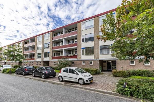 Woning Plutolaan 46 Groningen