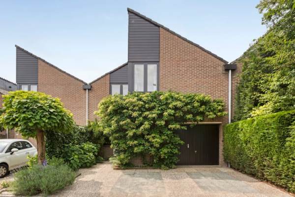 Woning Monnen-bogerd 7 Hendrik-Ido-Ambacht