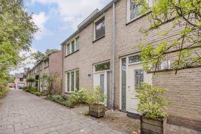 Woning Mackayhof 11 Rijen