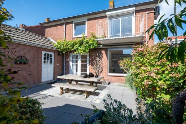 Woning Troelstrastraat 40 Hardinxveld-Giessendam