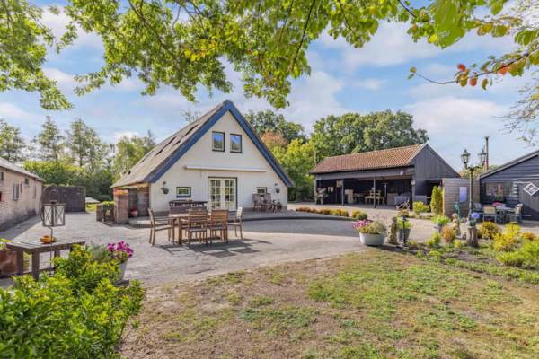 Woning Postweg 5 Ruinen (Gem. De Wolden)