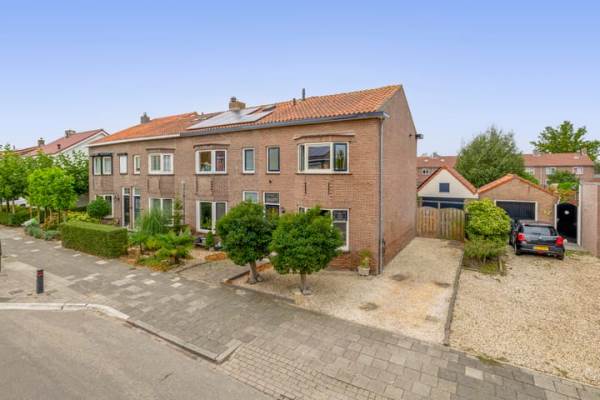 Woning Steneweg 78 Middelharnis