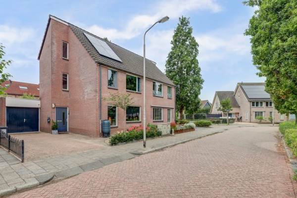 Woning Eikenlaan 32 Asperen