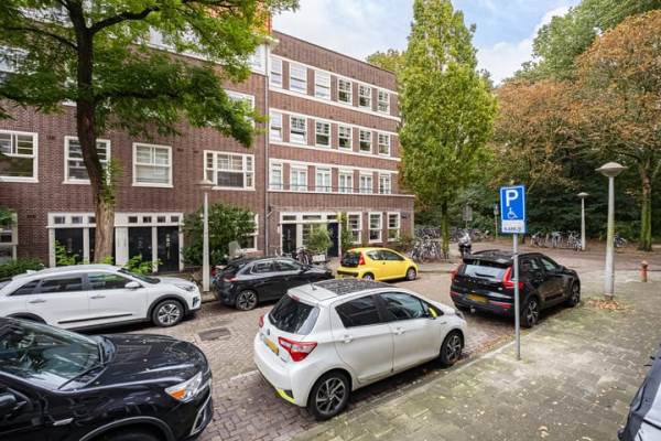 Woning Bataviastraat 83C Amsterdam